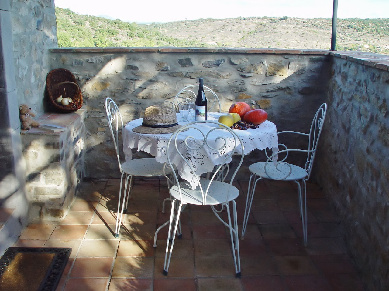 table d'automne sur la terrasse